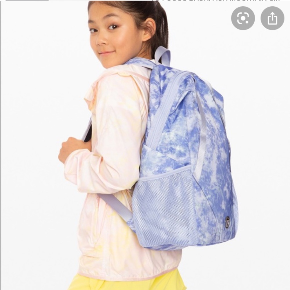 Ivivva set to focus backpack